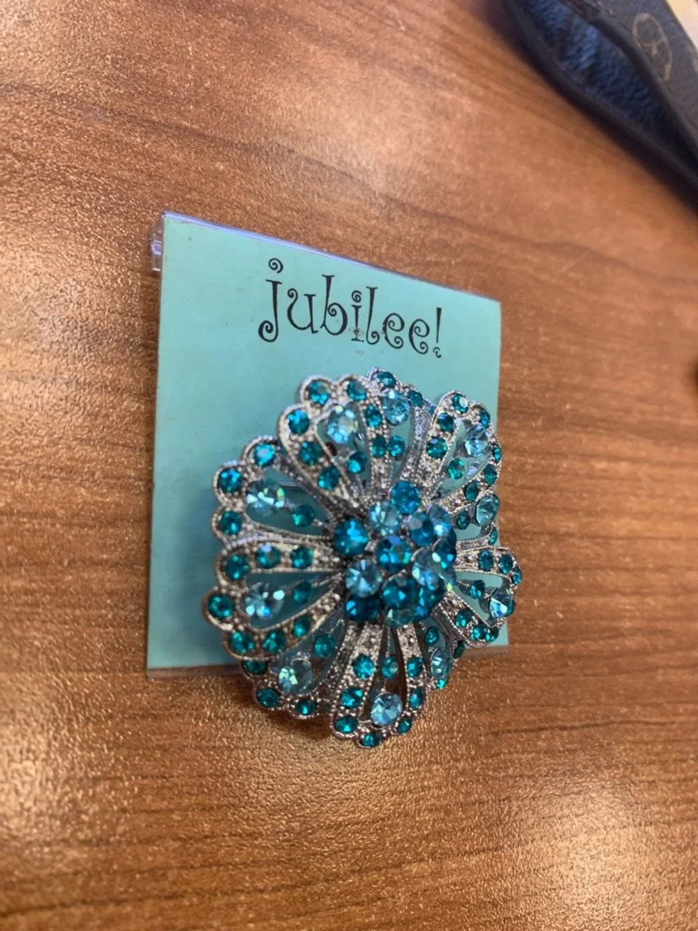 Jubilee Teal Crystal Floral Fan Brooch